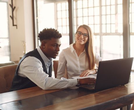 Témoignage de Laurent, qui s'est formé en Community management pour apprendre à utiliser les réseaux sociaux pour son activité. à Montargis